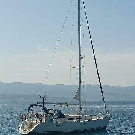 Bateau-hôtel Nuit en mer et apéritif dinatoire *