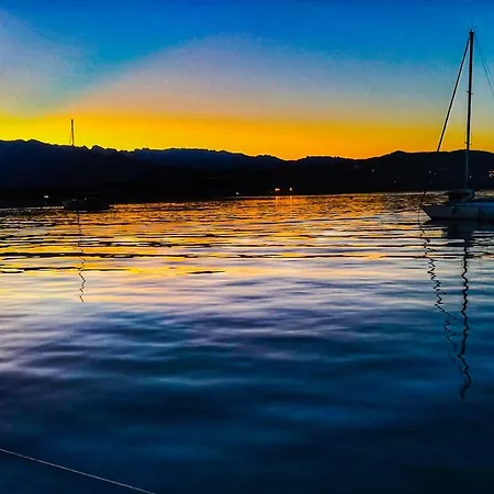 Nuit en mer et apéritif dinatoire Bateau-hôtel *